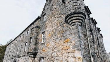 Menstrie Castle Stay - Foto 1