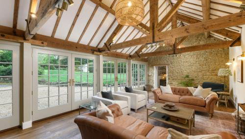 Linnels Coach House - Photo 2