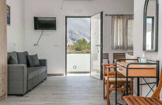 Experience Dreamy Santorini Gorgeous Std - Photo 1