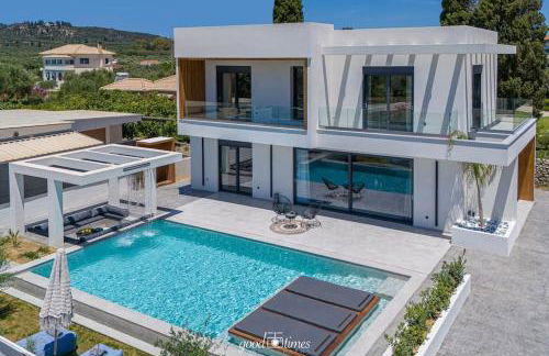 Nefele Luxury Recidency, A Concealed Delight by MindYourVilla - Foto 14