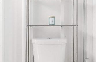 THE PHOENIX HOUSE - EPIC Tiny Home Gem on Volcanic Lava Field! - Foto 14