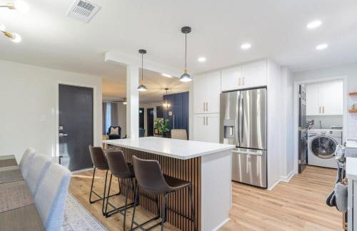 Ballantyne 3BR House, PrivateYard, Work Desk & 1 Gig Wi-Fi - Foto 39