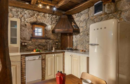 Familija Lovrinovi Retreat with Shared Pool - Foto 30