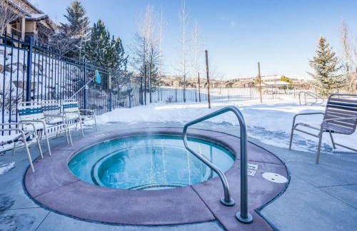 Pvt Hot Tub, Game Rm, Fire Pit, 12 Min Ski and PC - Foto 75