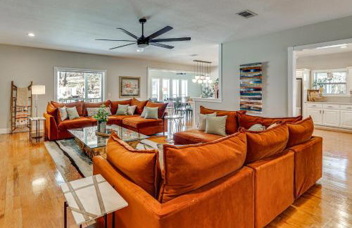 Spacious Getaway By Wolf Pen Gap 15 Acres and Pool! - Foto 3