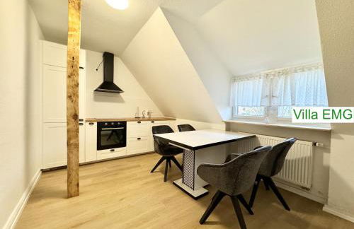 Ferienhaus Villa EMG Velbert nah Düsseldorf Essen Dortmund, Familien Gruppen bis 27 Personen, 3 Küchen, Kaminofen, Terrasse - Photo 53