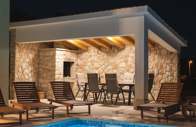 Idyllic Getaway Lovrec Villa With Pool - Foto 34