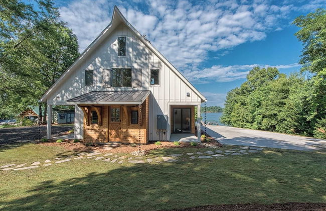 Azalea Retreat by Avantstay Sleeps 34 & Pool - Foto 3