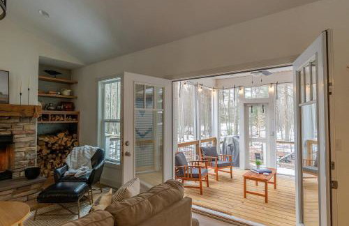 Lake Effect Lodge 3 min from Laketown Beach! - Foto 27