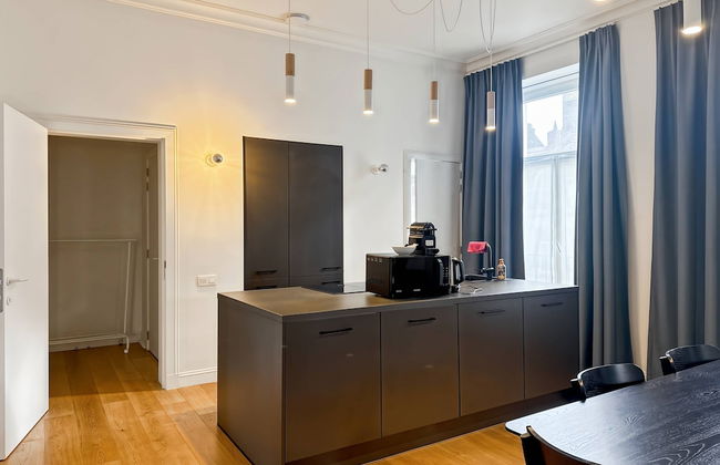 Charming Ixelles Apartment Retreat in the Heart of Brussels - Photo 17