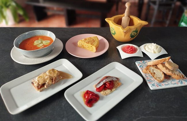 Cours de cuisine de tapas espagnoles avec musique live à la guitare - Photo 8