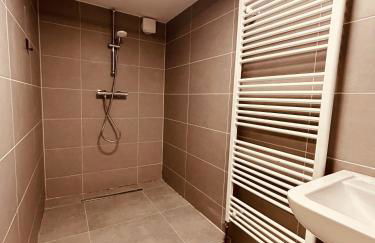 K20 XXL I 180m2 I Terrasse I BBQ I 7 Zimmer I 3 Bäder - Foto 18