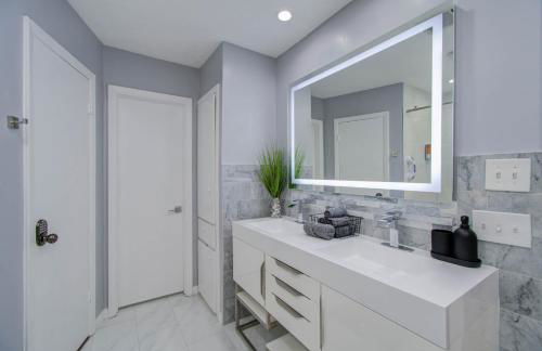 Your Houston Vacation Getaway 3-BD Pool Patio - Foto 18