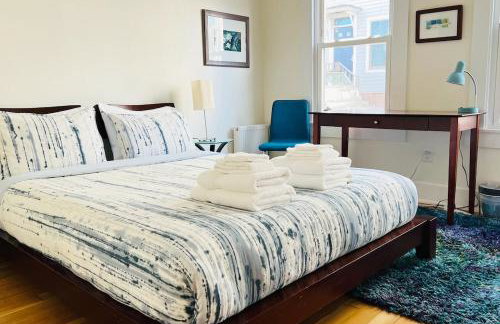 Peaceful Oasis on Munjoy Hill 1st flr 3BR parking - Foto 10