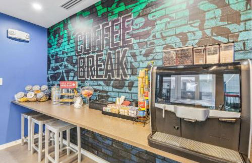 Luxury Pool Home, Mins To Hospitals, Gym - Foto 30