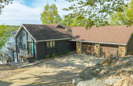 Lakefront Home w/ Private Dock, Slip, Kayaks & Paddleboards at the 7mm - Foto 70