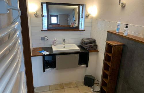 Loftwohnung in einer preisgekrönten Denkmalhofreite - Foto 4