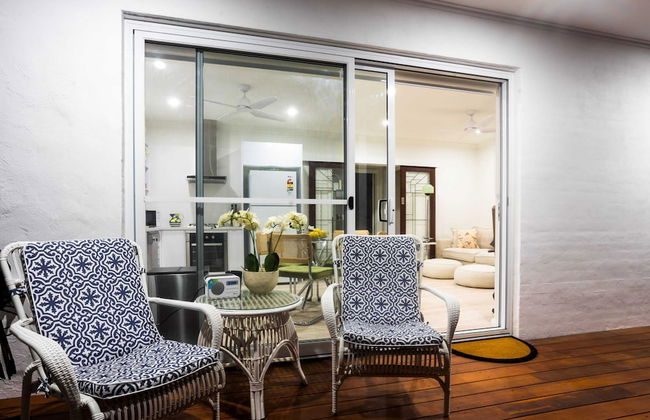 Beautiful Pet Friendly 1BR Cottage With Patio - Photo 12