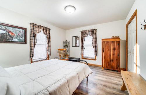 Hike, Fish and Unwind Home with Fire Pit in Woodward! - Foto 14