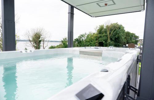 Escape Ordinary at Lily's Pad - Foto 31