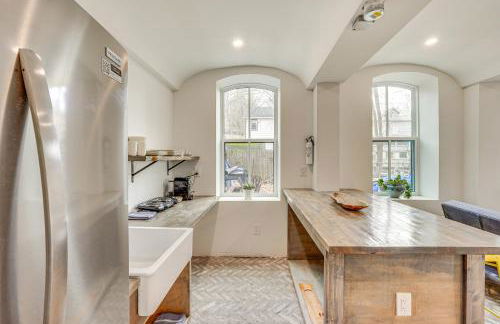 Walk to Waterfront Chic Hudson Valley Garden Apt - Foto 1