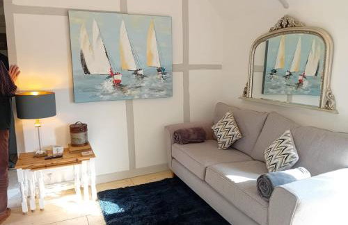 Spinnaker Barn, boutique, cute barn with hot tub - Foto 9