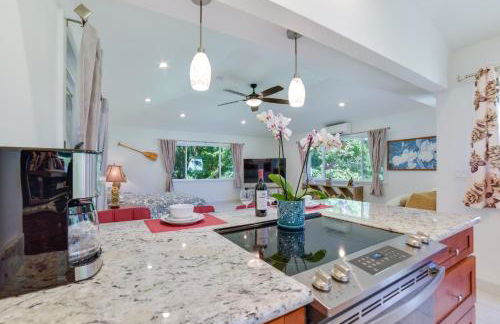 Bright Haiku Studio Patio and Rainforest View - Photo 16