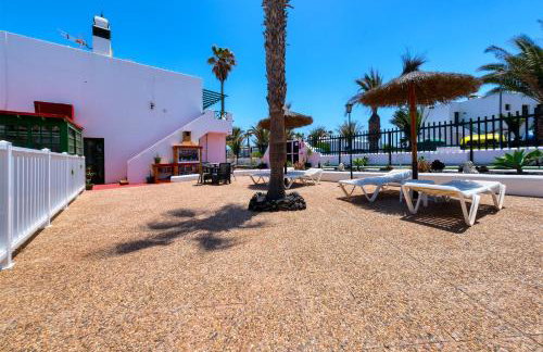 Apartment La Vela Azul - Pool & Tennis - Free AC & Good WIFI - By Lanzarote Vacation Homes - Foto 32