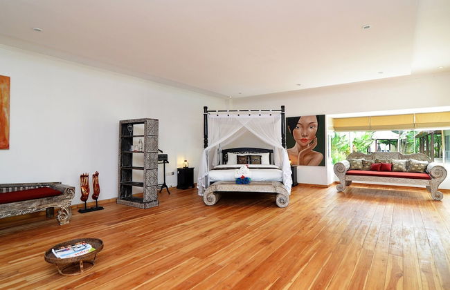 Villa Candi Kecil Tujuh by Villa Finder - Foto 12