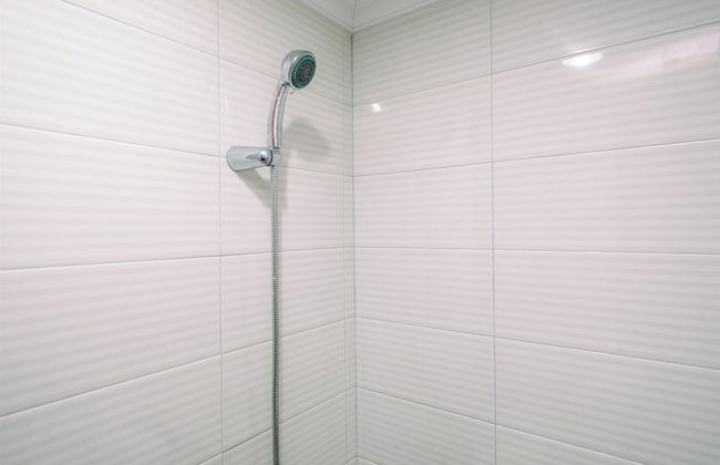 Simply And Comfort Living Studio Room At Margonda Residence 3 Apartment - Foto 7