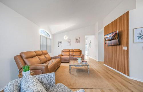 Disney-Close Lakefront Renovated 4BR Pool - Foto 8