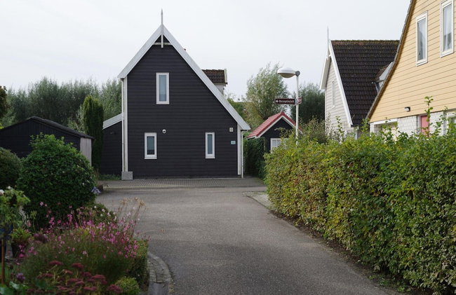 Spacious Holiday Home With Sauna Near Beach - Foto 30