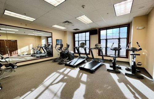 Mountain Creek Resort at Appalachian Hotel - Pool & Hot Tub - Foto 18