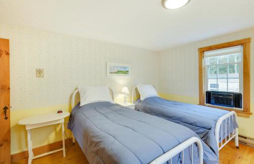 Kennebunkport Getaway with Grill Walk to Beach! - Foto 15