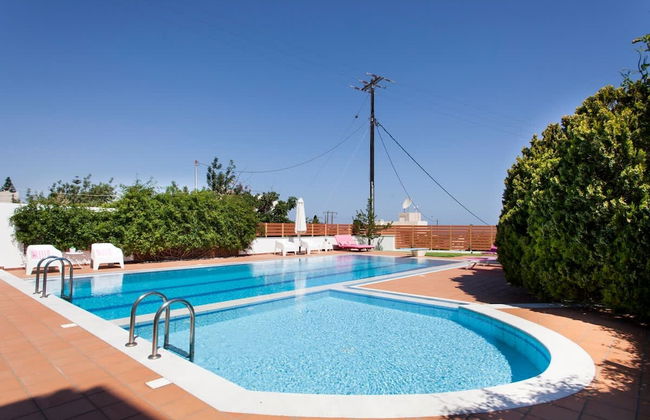 Artemis Spacious Luxury Villa With XL Private Pool - Foto 25