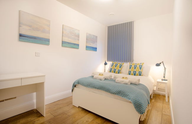 Rest & Recharge Regents CT 3bed Sleeps 7 - Foto 5