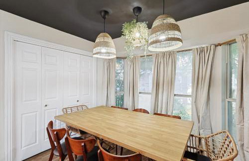 Luxury 5BR Getaway w Pool Hot Tub & Cinema - Foto 9