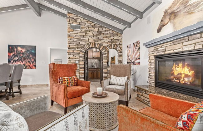 Historic Desert Rose Estate Pool Sauna Sleeps 12 - Foto 10