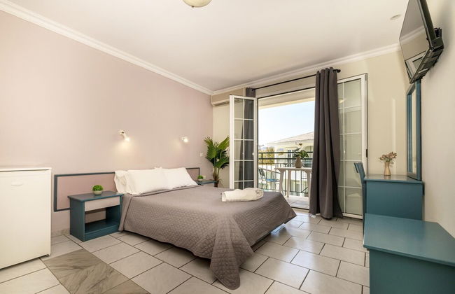 Sofia's Hotel - Photo 13