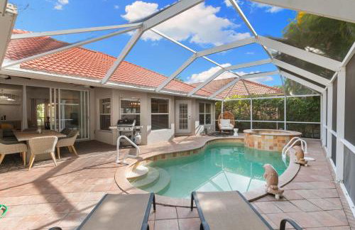 Beautifully-furnished Naples Home l Pool l Hot Tub - Foto 20