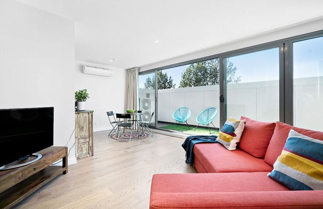 DINA, 2BDR Carlton Apartment - Photo 6