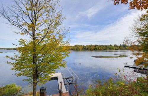 Rice Lake Cabin Retreat with Red Cedar Lake Access! - Foto 39