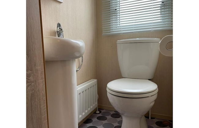 Comfortable 3-bed Caravan - Combe Haven - Foto 9