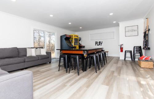 New Group Space - Sleeps 20! Near Sports Center - Photo 16