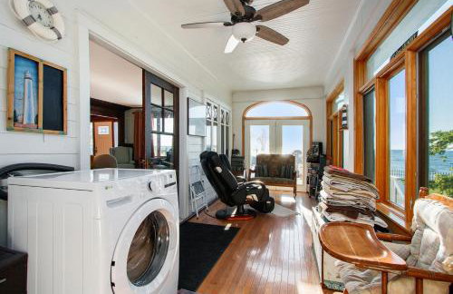 Lake Michigan Retreat- Upper Duplex - Photo 32