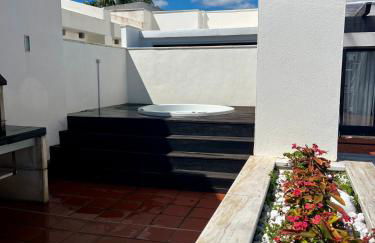 BEACHFRONT Penthouse Luxury - Photo 34