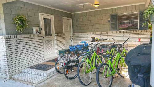 Cute Cottage with 3 min walk to beach with bikes! - Foto 2