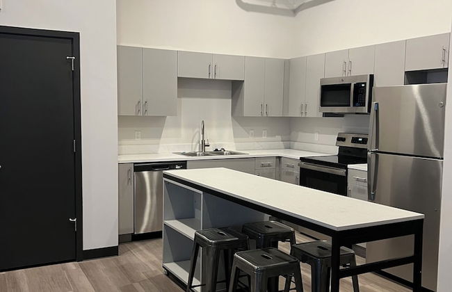 Atmosphere Lincoln - Photo 48