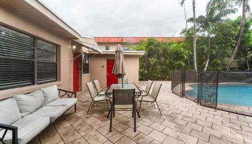 Spacious 5BR Home with Pool, Near Downtown & Beach - Foto 5