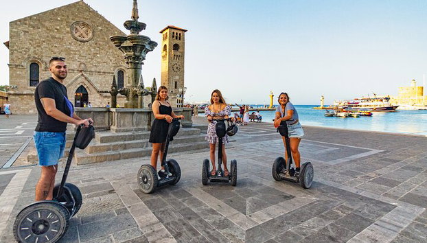 Rodes: explore a cidade nova e medieval em um Segway - 3 horas - Foto 2